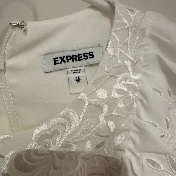 White Embroidered Lace Ruffle Romper - Picture 7 of 7